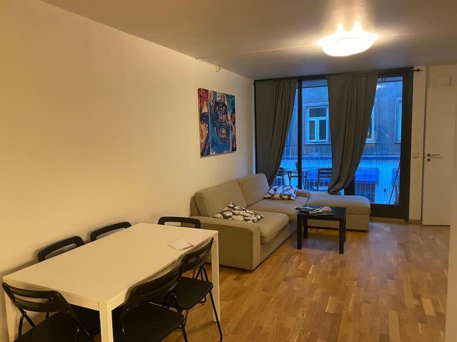 Leilighet Midt I Oslo Sentrum 2 Soverom Og Stue Esterno foto